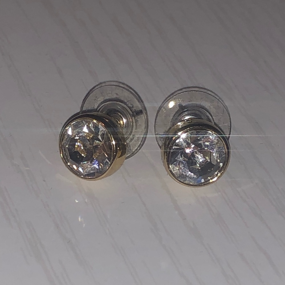 Diamond stud earrings